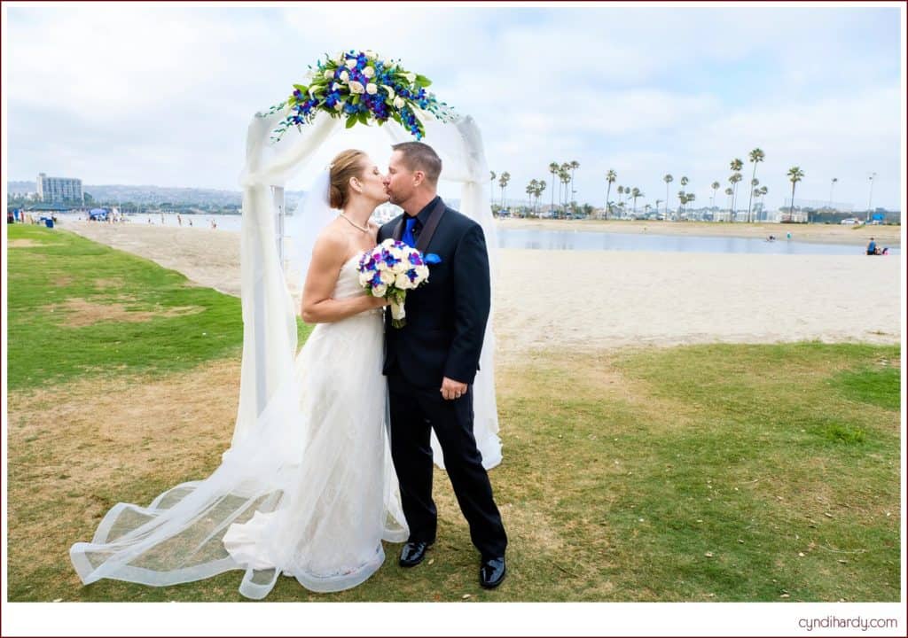 wedding, cyndi hardy photography, photography, photographer, san diego, california, beach, mission beach womens club, nautical, anchor, lighthouse, sand