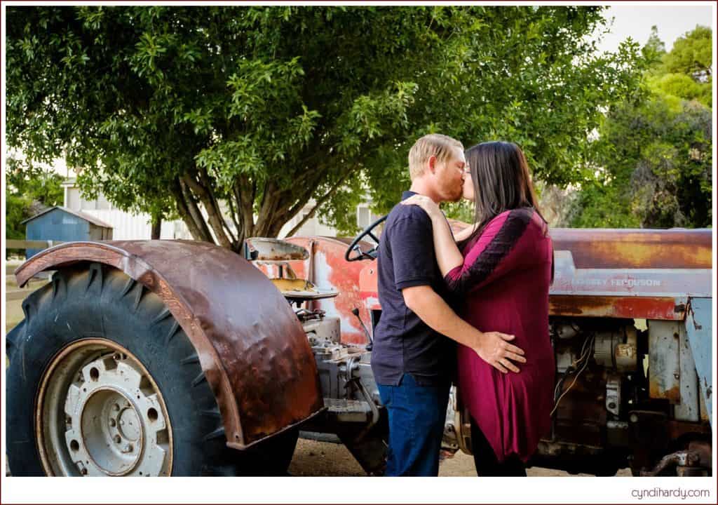 engagement, cyndi hardy photography, photography, photographer, glendale, arizona, retro, vintage, farm